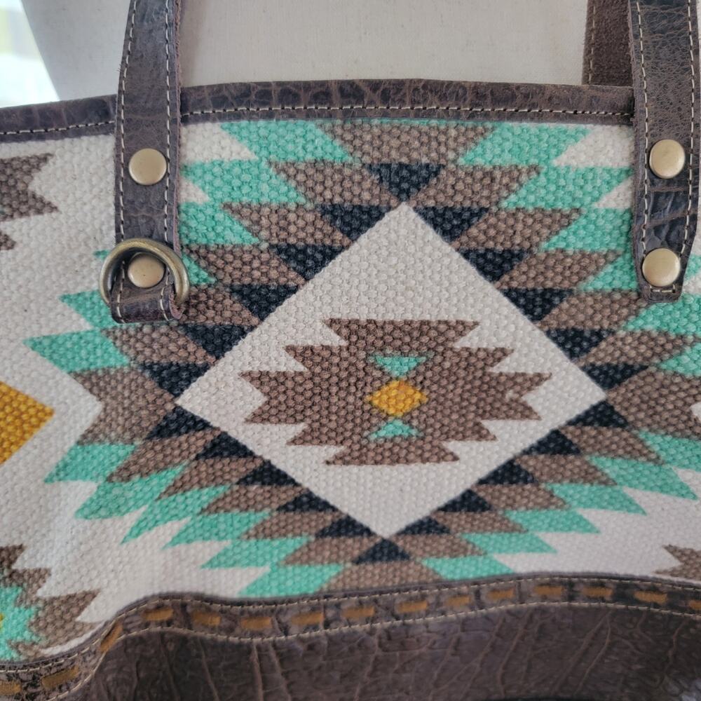 Myra Bag Aztec Pattern Shoulder Bag With Brown Ac… - image 5